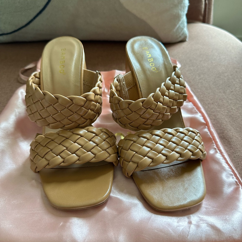 Brand  Bamboo Size 7